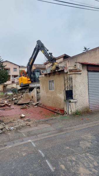 entreprise démolition maisons dans le rhône